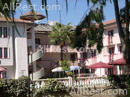 Mendos Hotel 8
